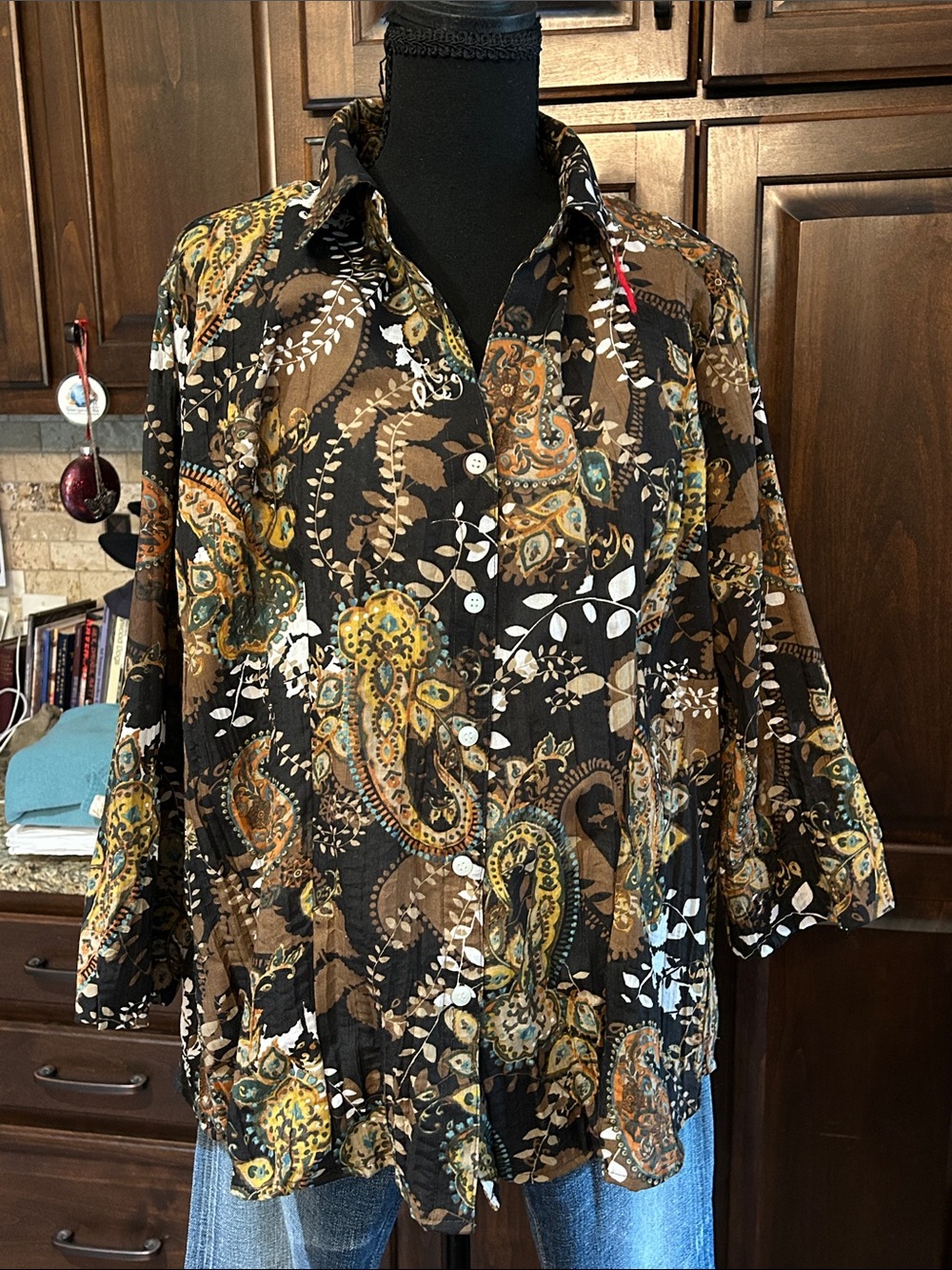 Lemon Grass Sz L Black Paisley Button-Up Tunic Style Button Down